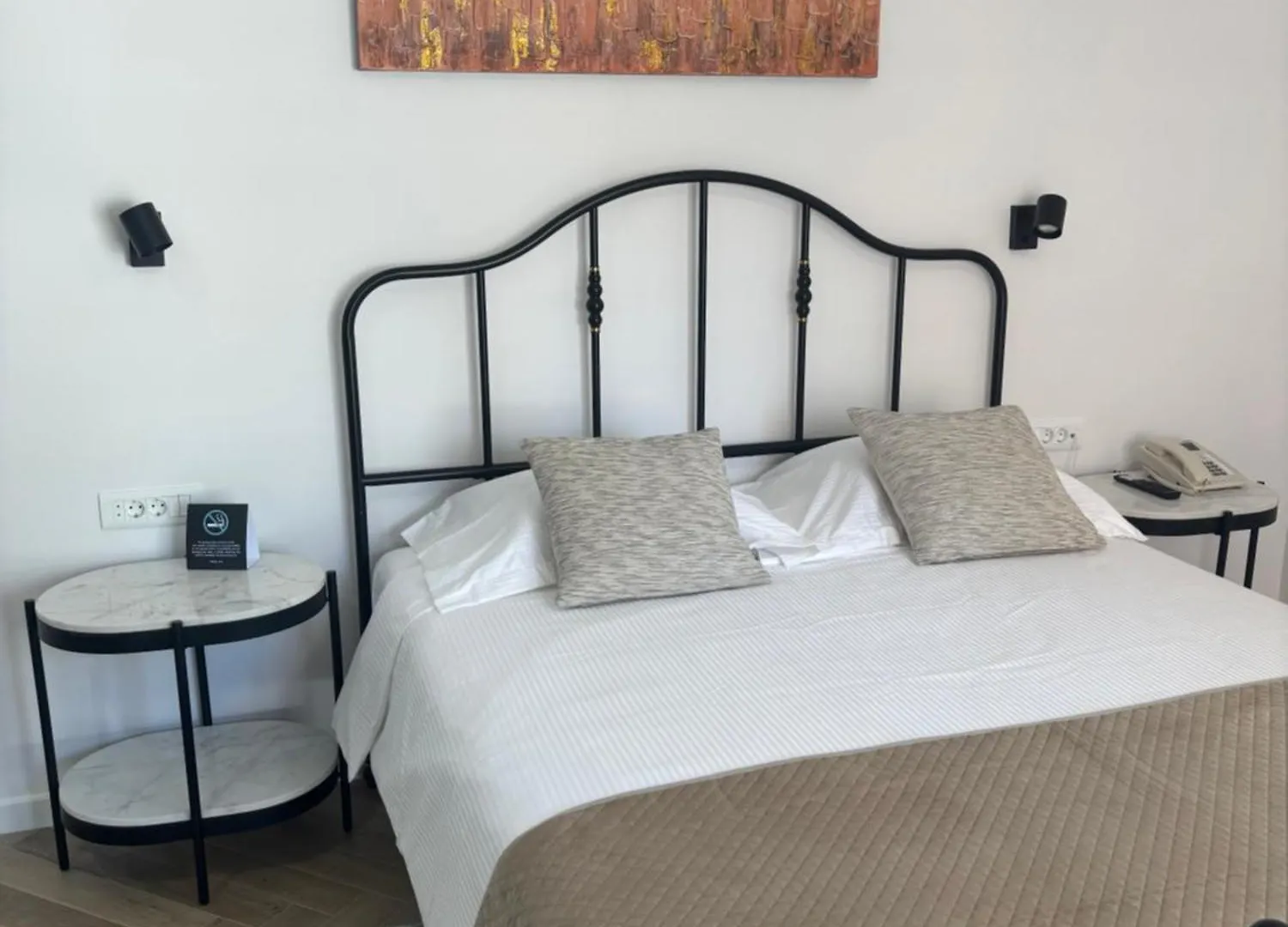 Stella'S Beachfront Aparthotel 스플리트